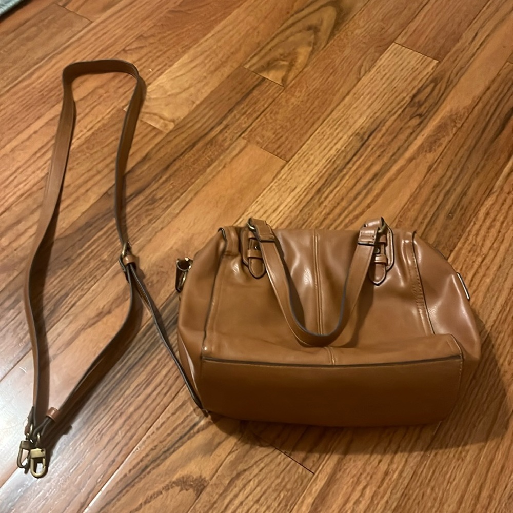 Camel purse with crossbody attachment